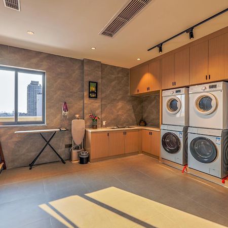 Maxx Phnom Penh Downtown By H World Hotel Екстериор снимка