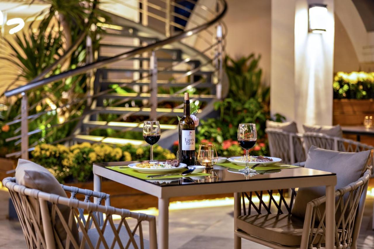 Maxx Phnom Penh Downtown By H World Hotel Екстериор снимка