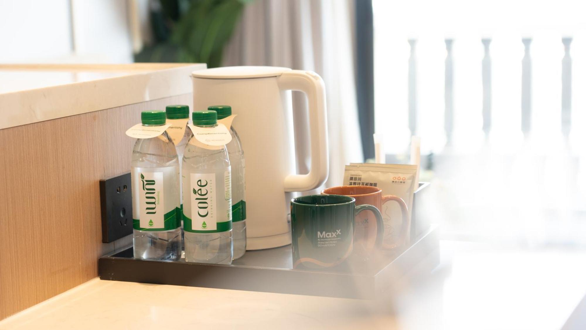 Maxx Phnom Penh Downtown By H World Hotel Екстериор снимка