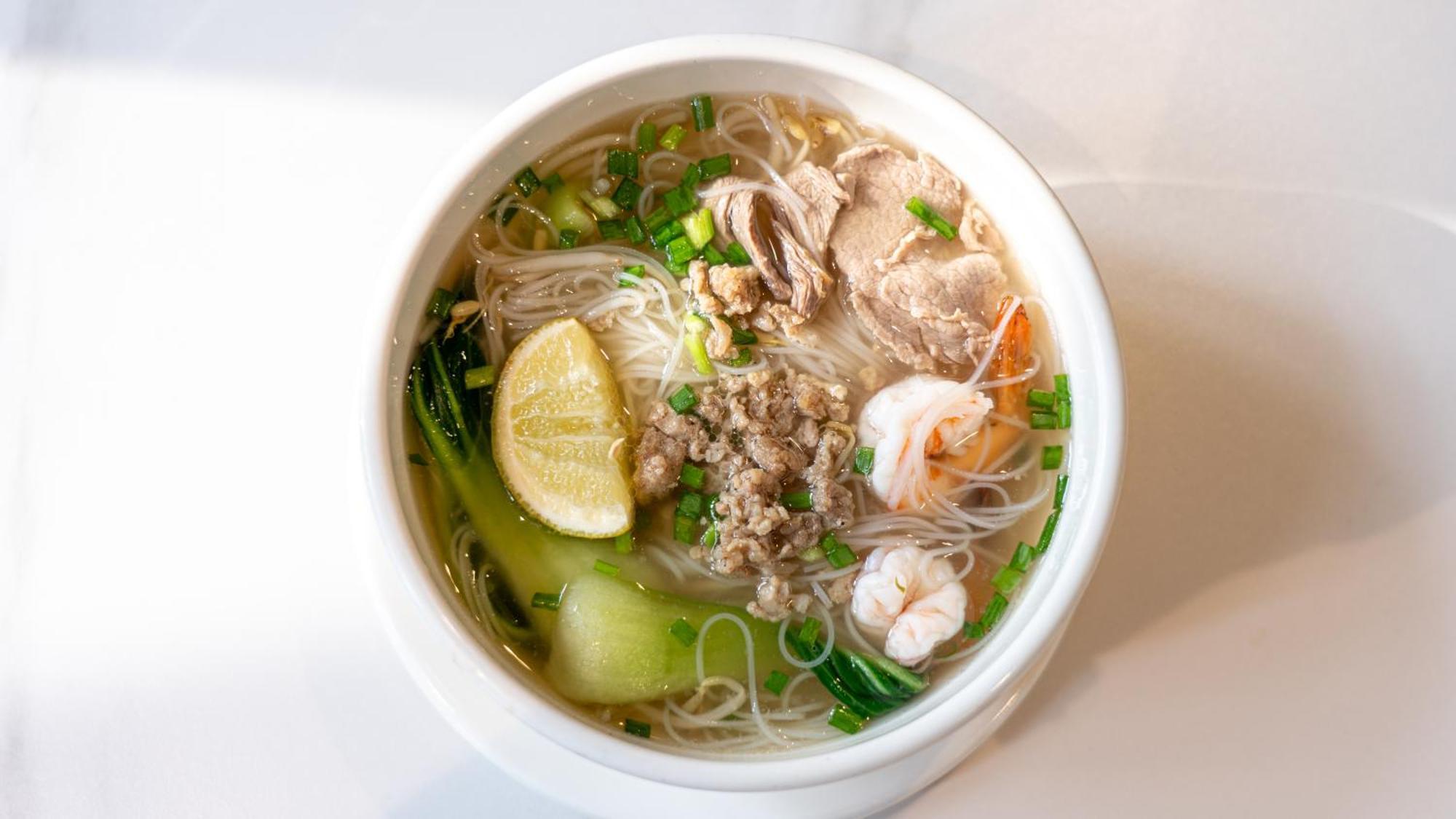 Maxx Phnom Penh Downtown By H World Hotel Екстериор снимка