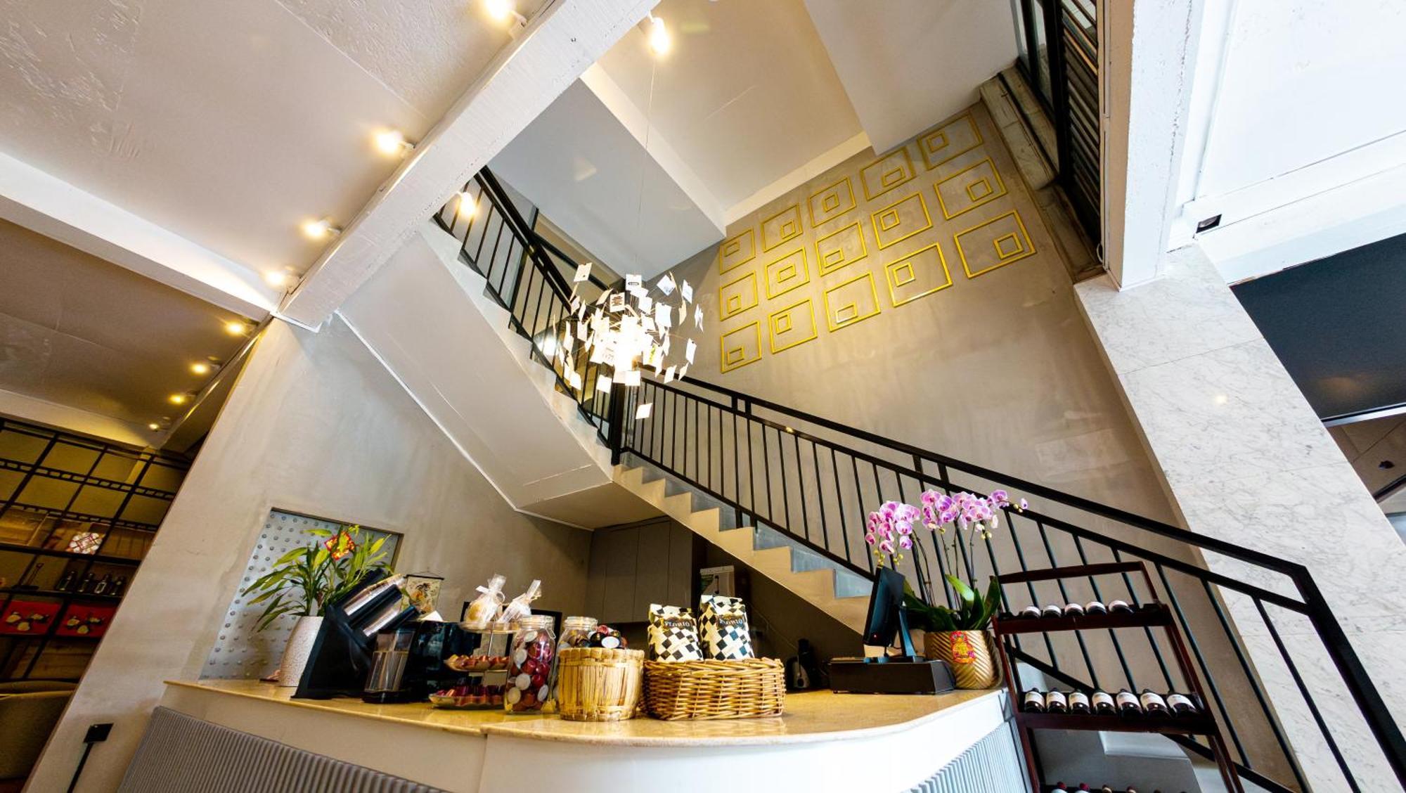 Maxx Phnom Penh Downtown By H World Hotel Екстериор снимка