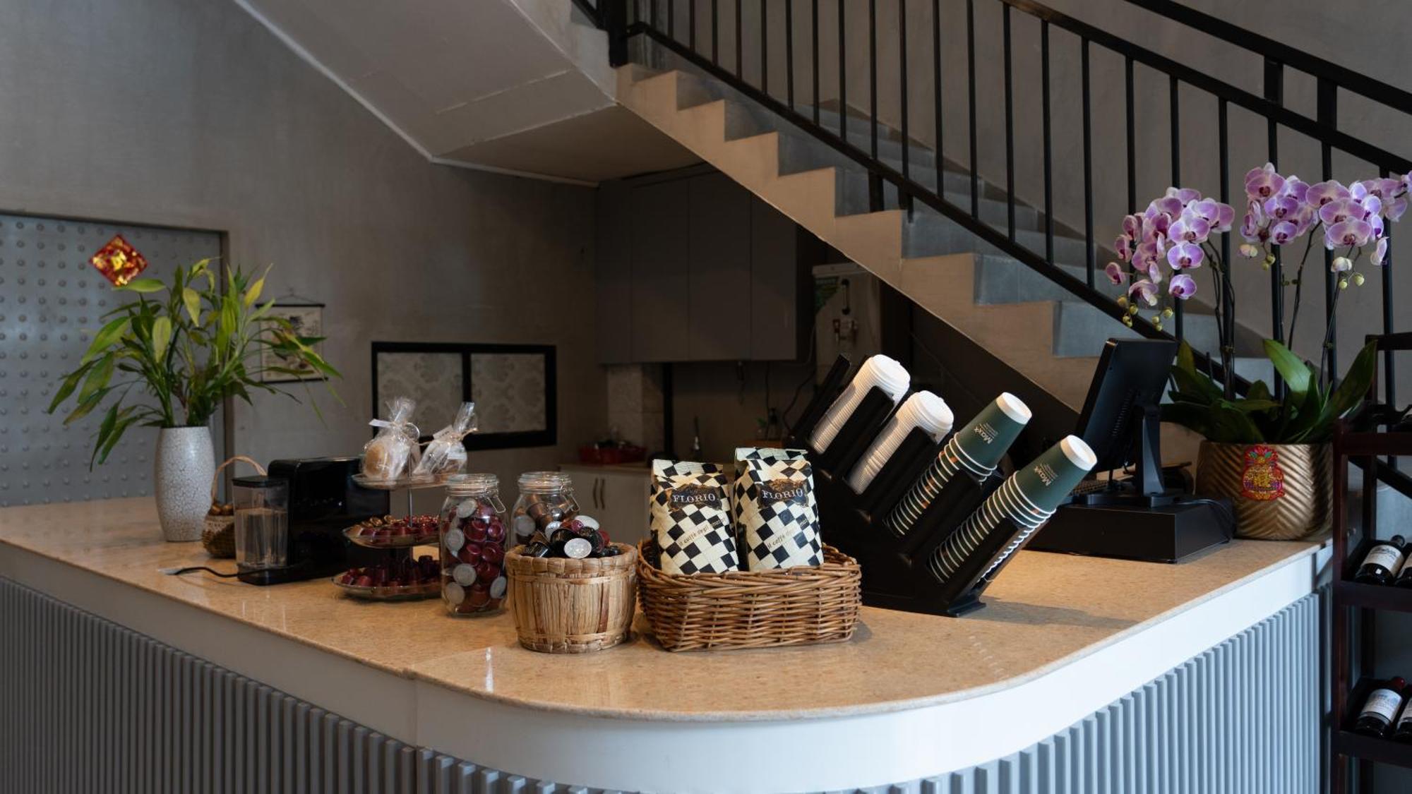 Maxx Phnom Penh Downtown By H World Hotel Екстериор снимка
