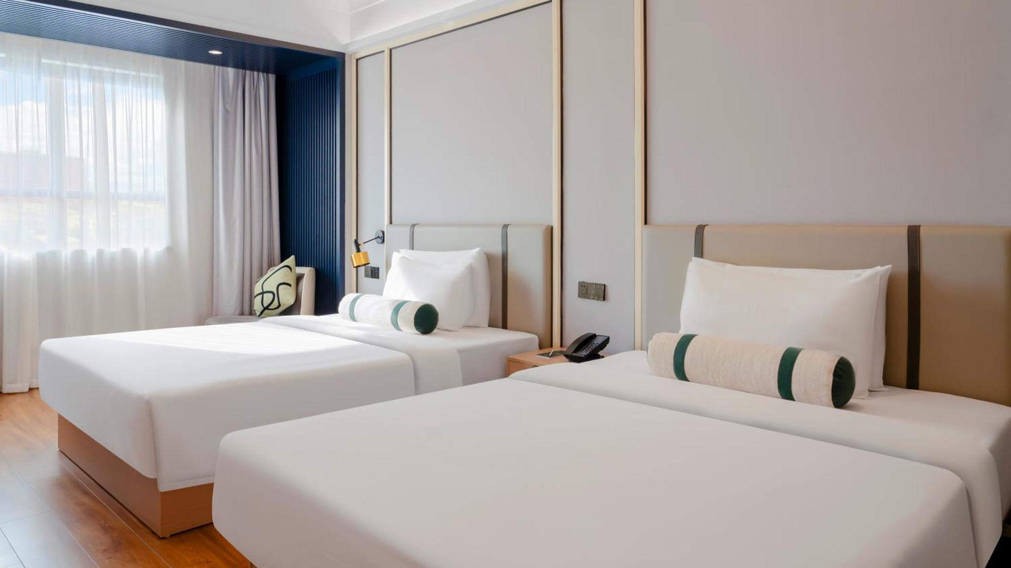 Maxx Phnom Penh Downtown By H World Hotel Екстериор снимка